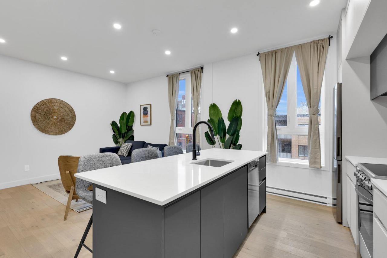 Deluxe Suites Downtown Montreal Luaran gambar