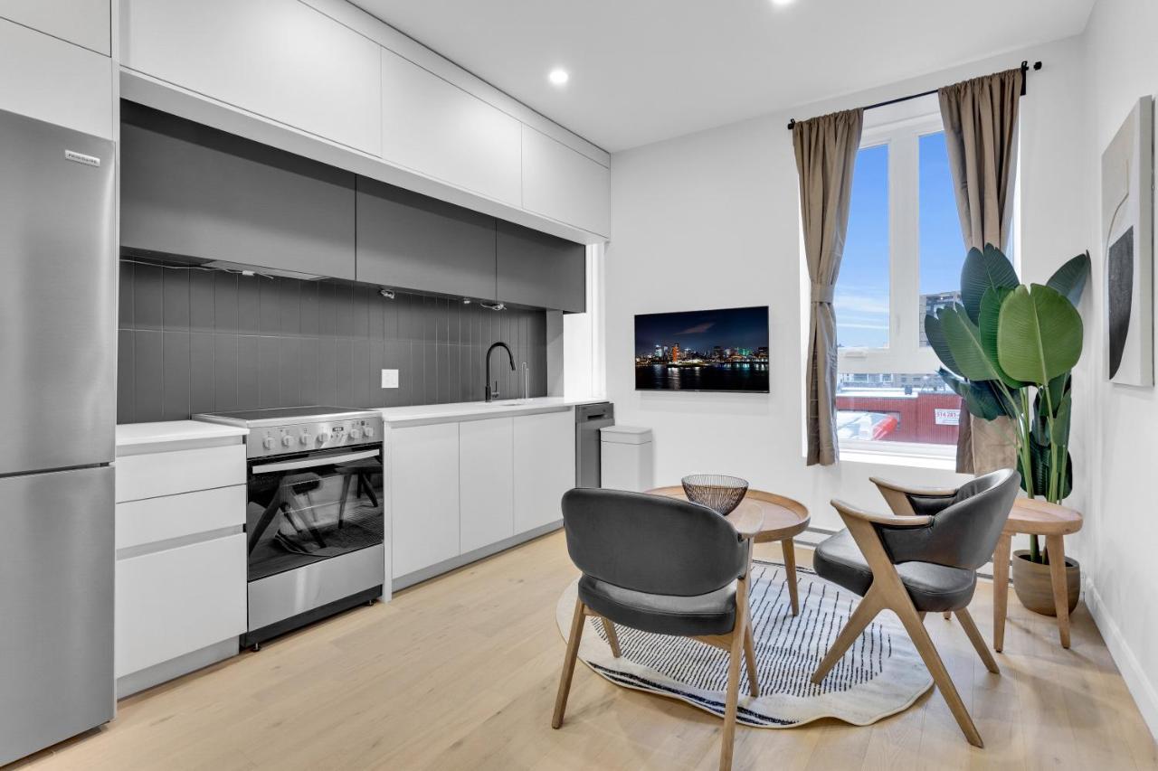 Deluxe Suites Downtown Montreal Luaran gambar