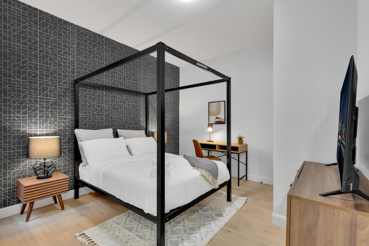 Deluxe Suites Downtown Montreal Luaran gambar