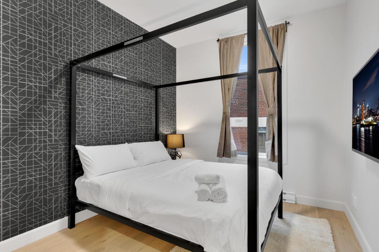 Deluxe Suites Downtown Montreal Luaran gambar