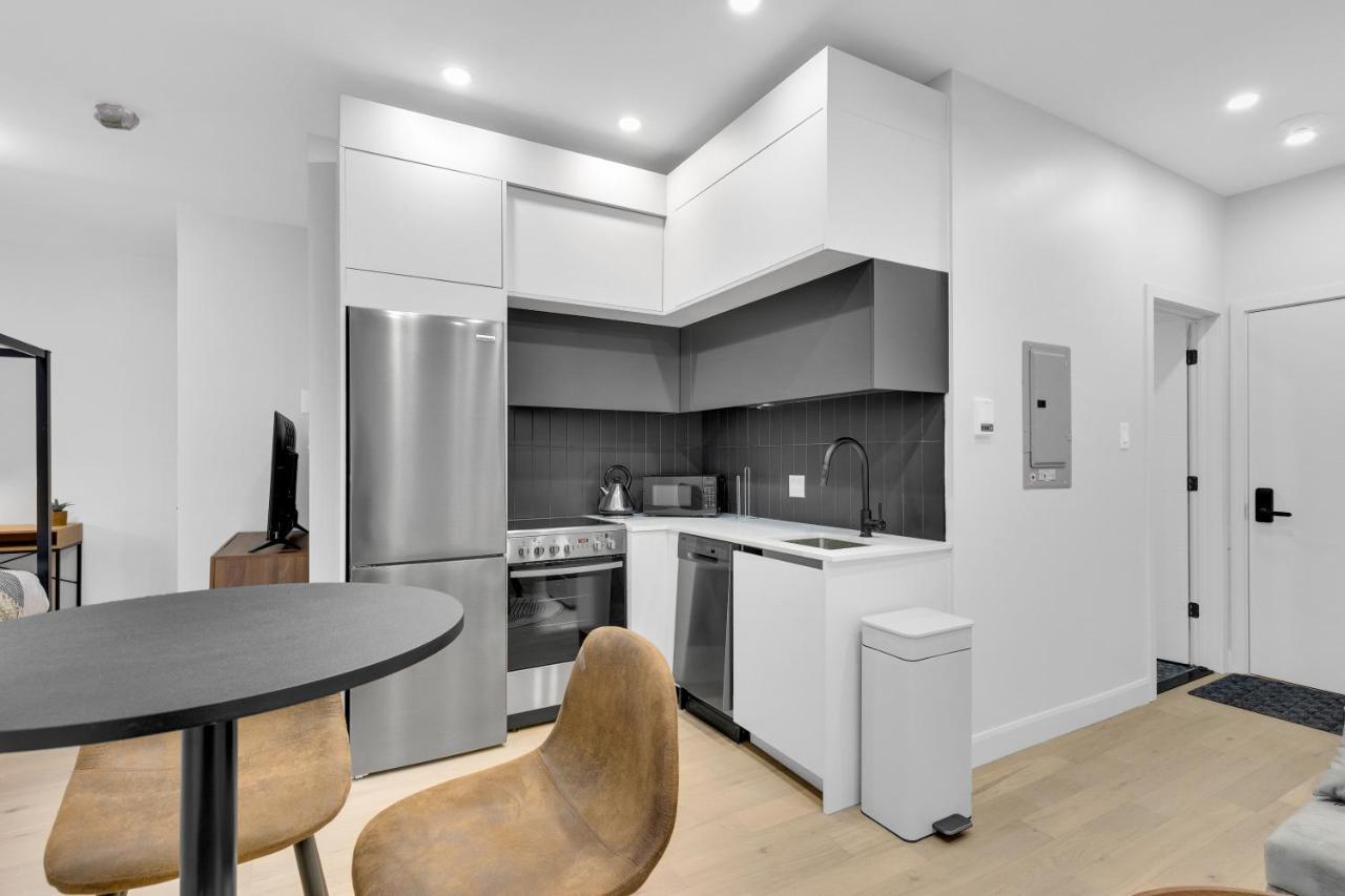 Deluxe Suites Downtown Montreal Luaran gambar