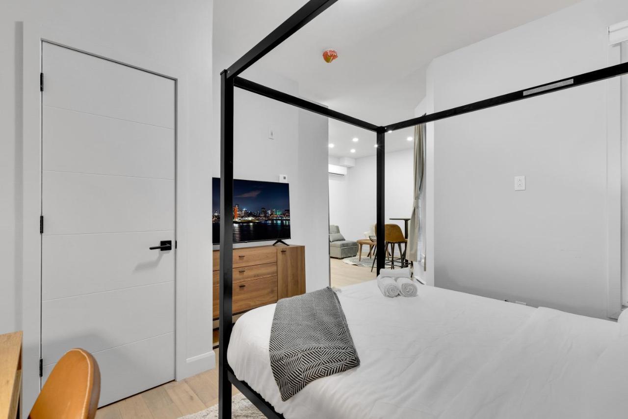 Deluxe Suites Downtown Montreal Luaran gambar